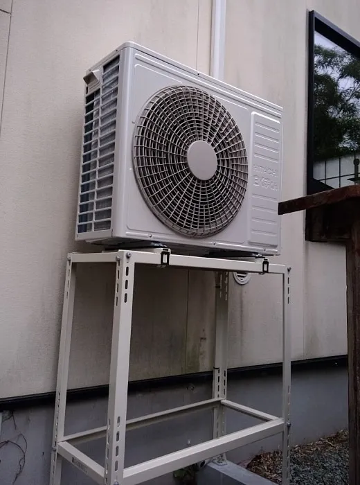室内機高置き (90㌢) 架台取付
